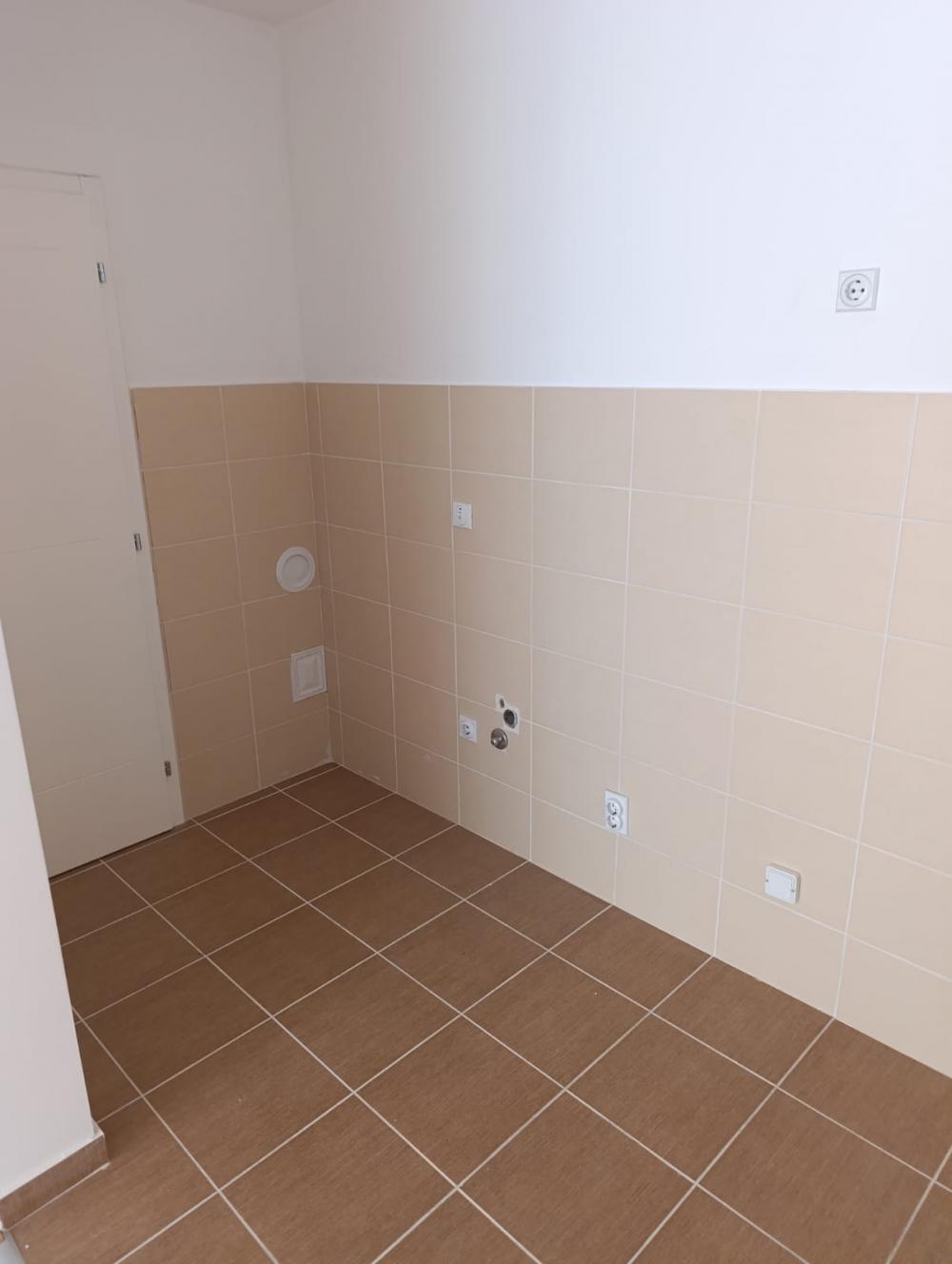 Slika 4 - 2.0 useljiv, dostupan na više spratova